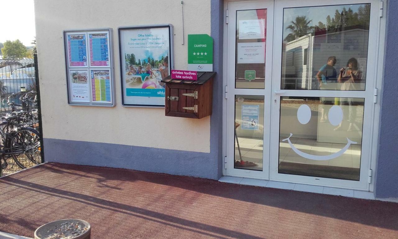 Mobile Home Service Hotelier Fréjus المظهر الخارجي الصورة