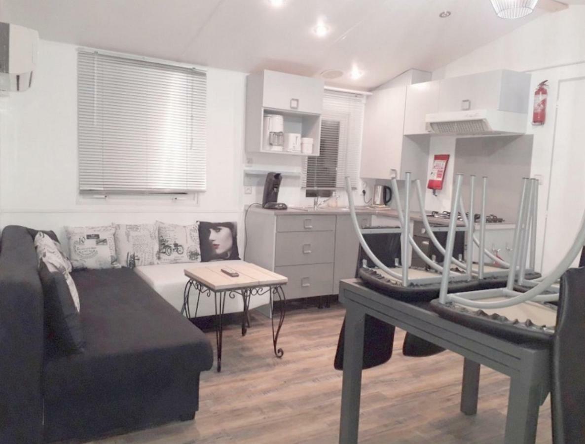 Mobile Home Service Hotelier Fréjus المظهر الخارجي الصورة
