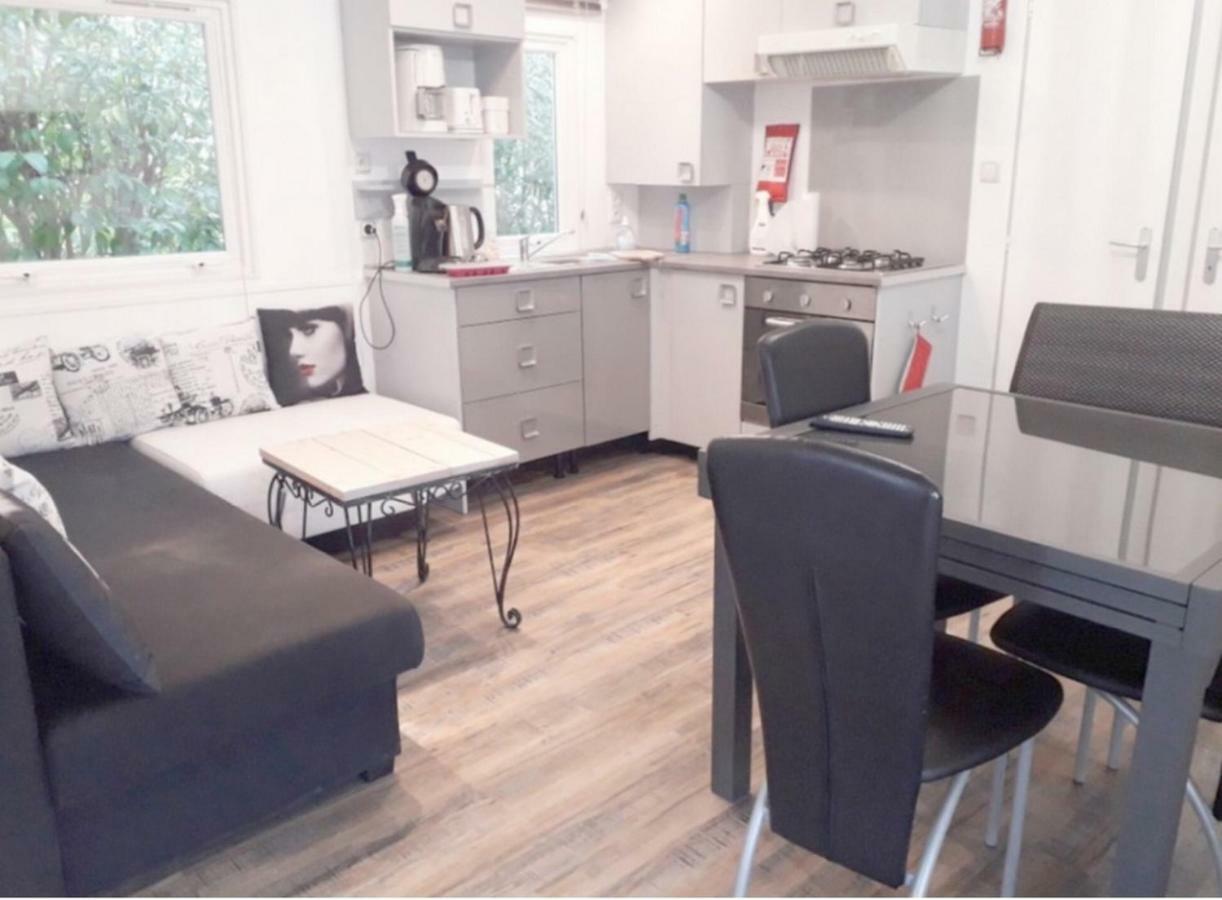 Mobile Home Service Hotelier Fréjus المظهر الخارجي الصورة